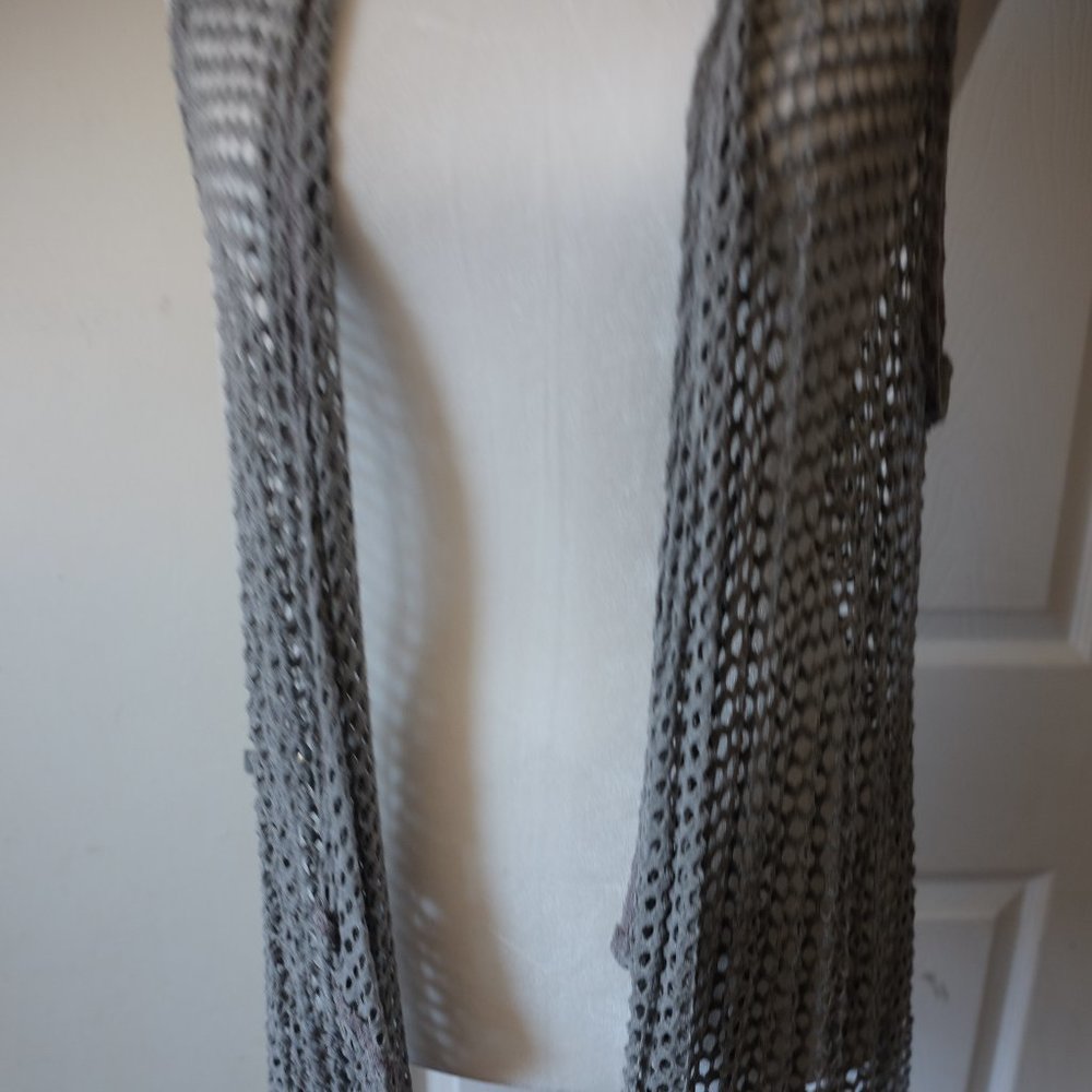 Netted gray shawl